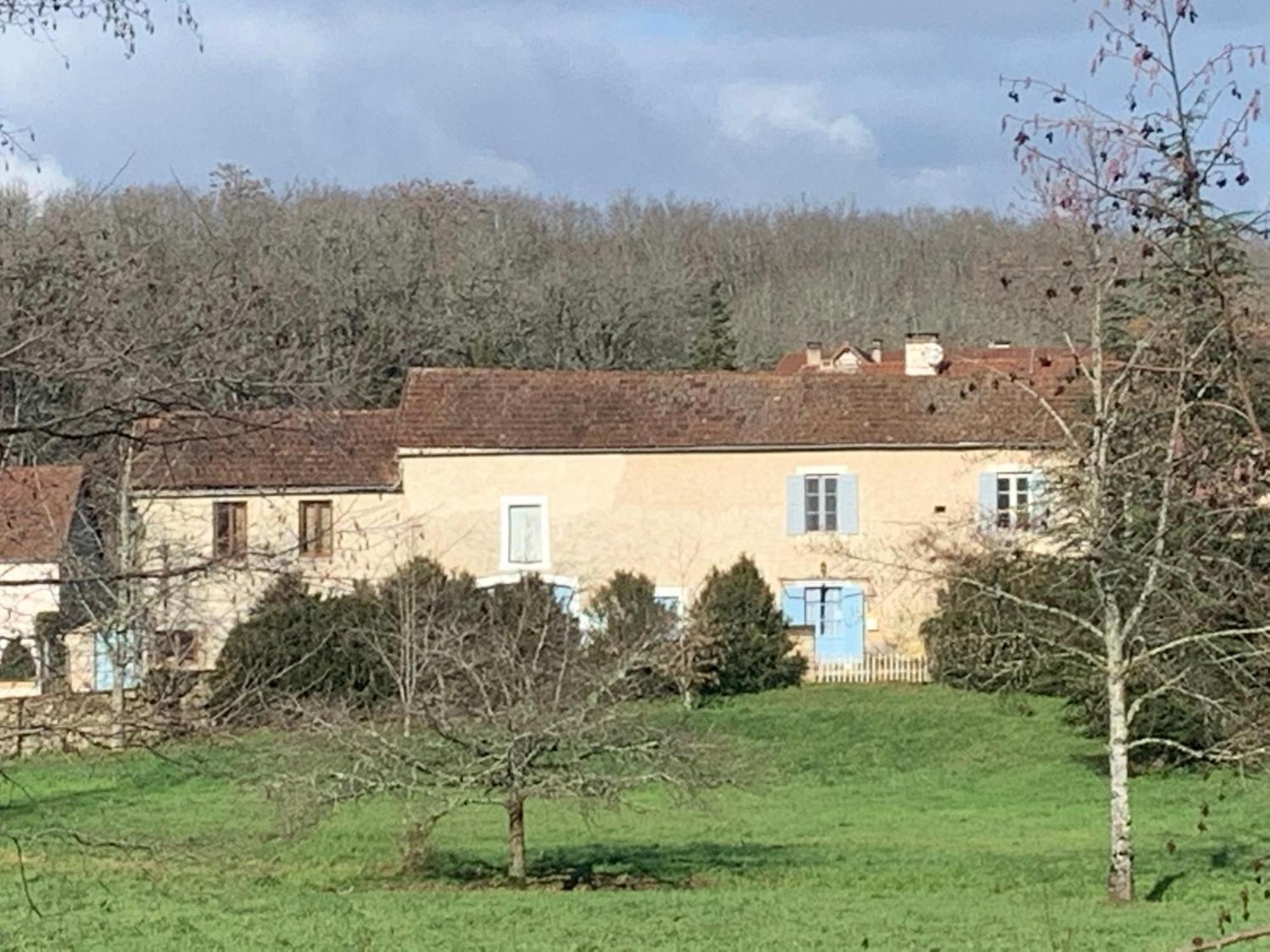 La Grange, 10 Rue Du Lavoir Saint-Martial-d'Albarede Eksteriør bilde