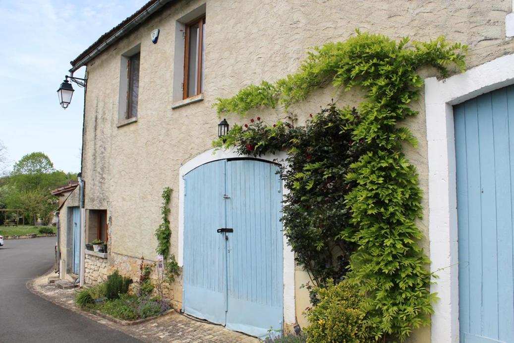 La Grange, 10 Rue Du Lavoir Saint-Martial-d'Albarede Eksteriør bilde